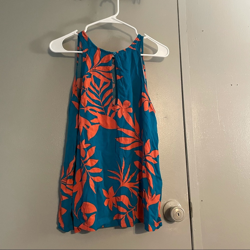 Floral Tank - Picture 2 of 3